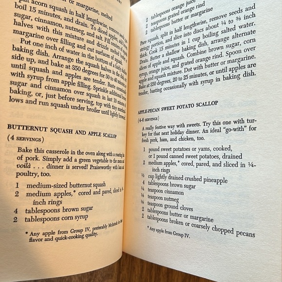 Vintage Delights of Apple Cookery by Lila Perl Sweet & Savory Apple Cookbook 60s - Picture 8 of 12